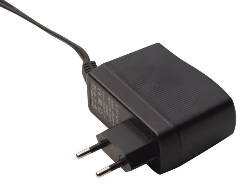 Rockboard RBO POWER ACE EU - Адаптер питания 9В с комплектом выходной коммутации в магазине для музыкантов Рок-н-Ролл
