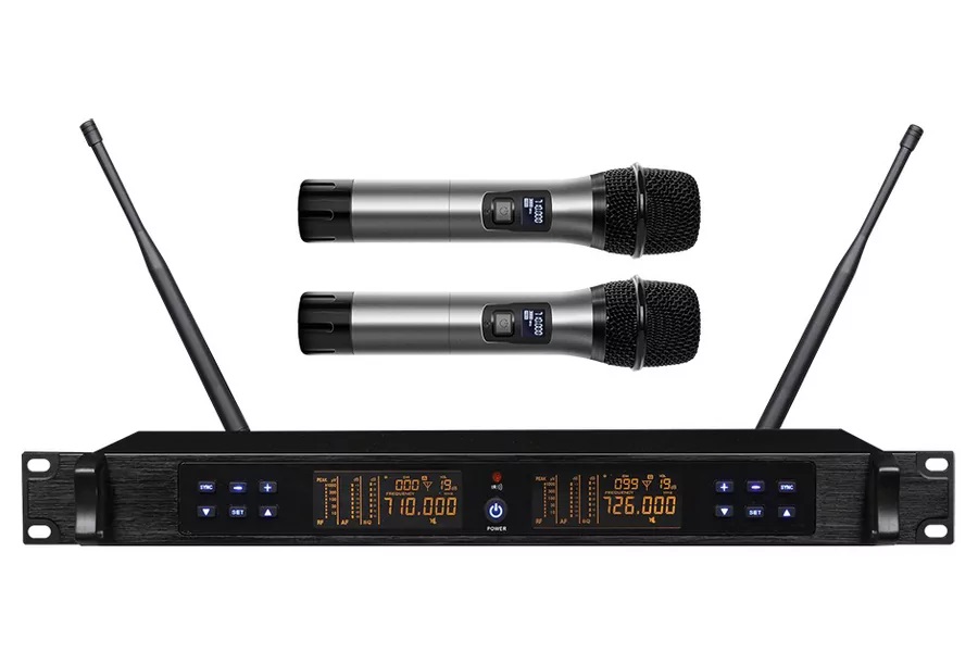 Axelvox DWS7000HT (RT Bundle) - Микрофонная радиосистема  UHF 710-726 MHz, 2 х 32 канала,LCD дисплей в магазине для музыкантов Рок-н-Ролл