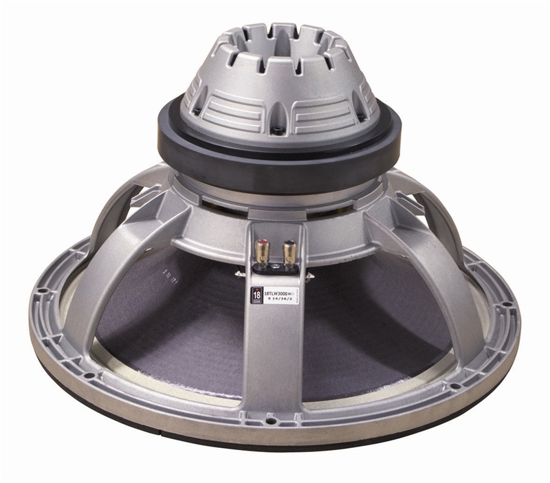 Eighteen Sound 18TLW3000/8 - 18" динамик с расширенным НЧ, 8 Ом, 3600 Вт AES, 98dB, 31...2500 Гц в магазине для музыкантов Рок-н-Ролл