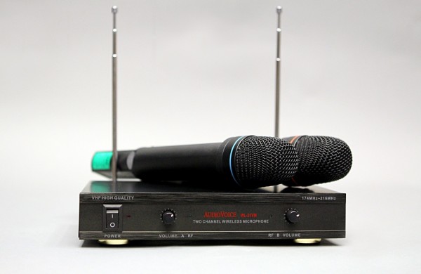 AudioVoice WL-21VM - Радиосистема с 2 вокальными суперкардиоидными микрофонами, 40-18KHz в магазине для музыкантов Рок-н-Ролл