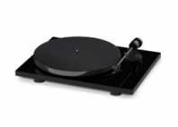 Pro-Ject E1 BT High Gloss Black OM5e UNI - Виниловый проигрыватель в магазине для музыкантов Рок-н-Ролл