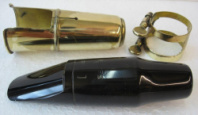 Selmer 1712 - Колпачок для мундштука саксофона тенор, материал – медь, покрытие – золотой лак в магазине для музыкантов Рок-н-Ролл Selmer 1712 - Колпачок для мундштука саксофона тенор, материал – медь, покрытие – золотой лак в магазине для музыкантов Рок-н-Ролл